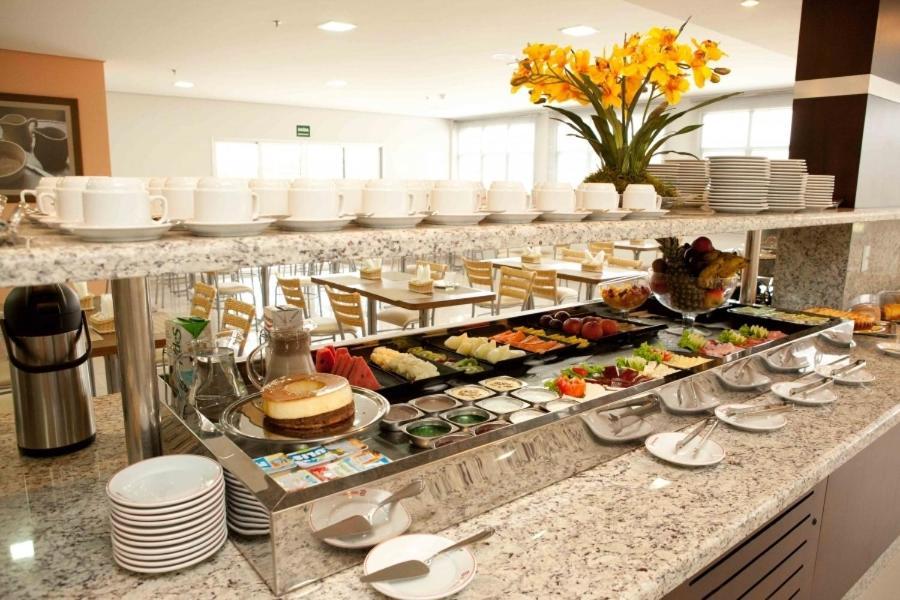 קויאבה Serras Hotel מראה חיצוני תמונה